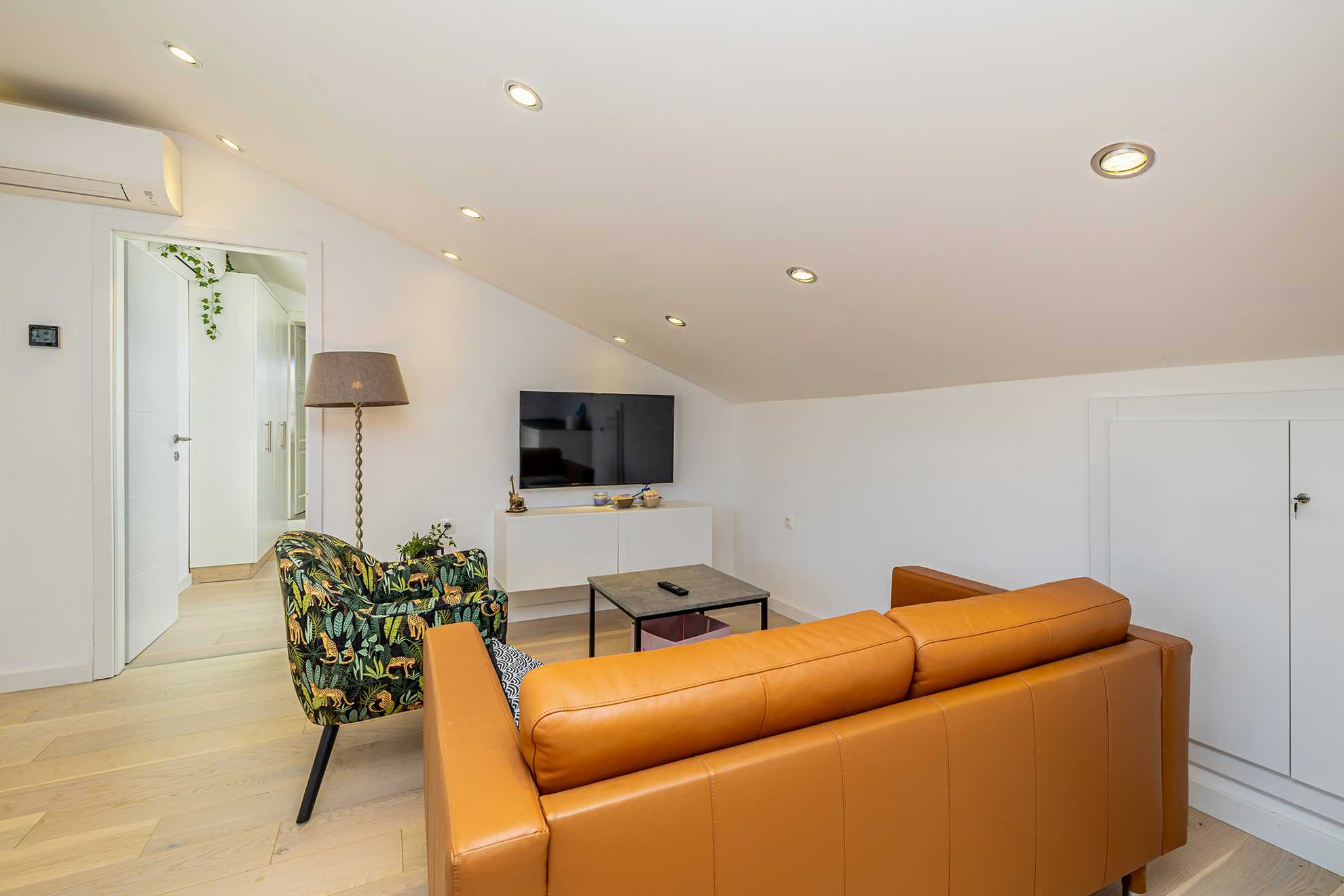 Apartman ADVIMA s privatnim grijanim bazenom