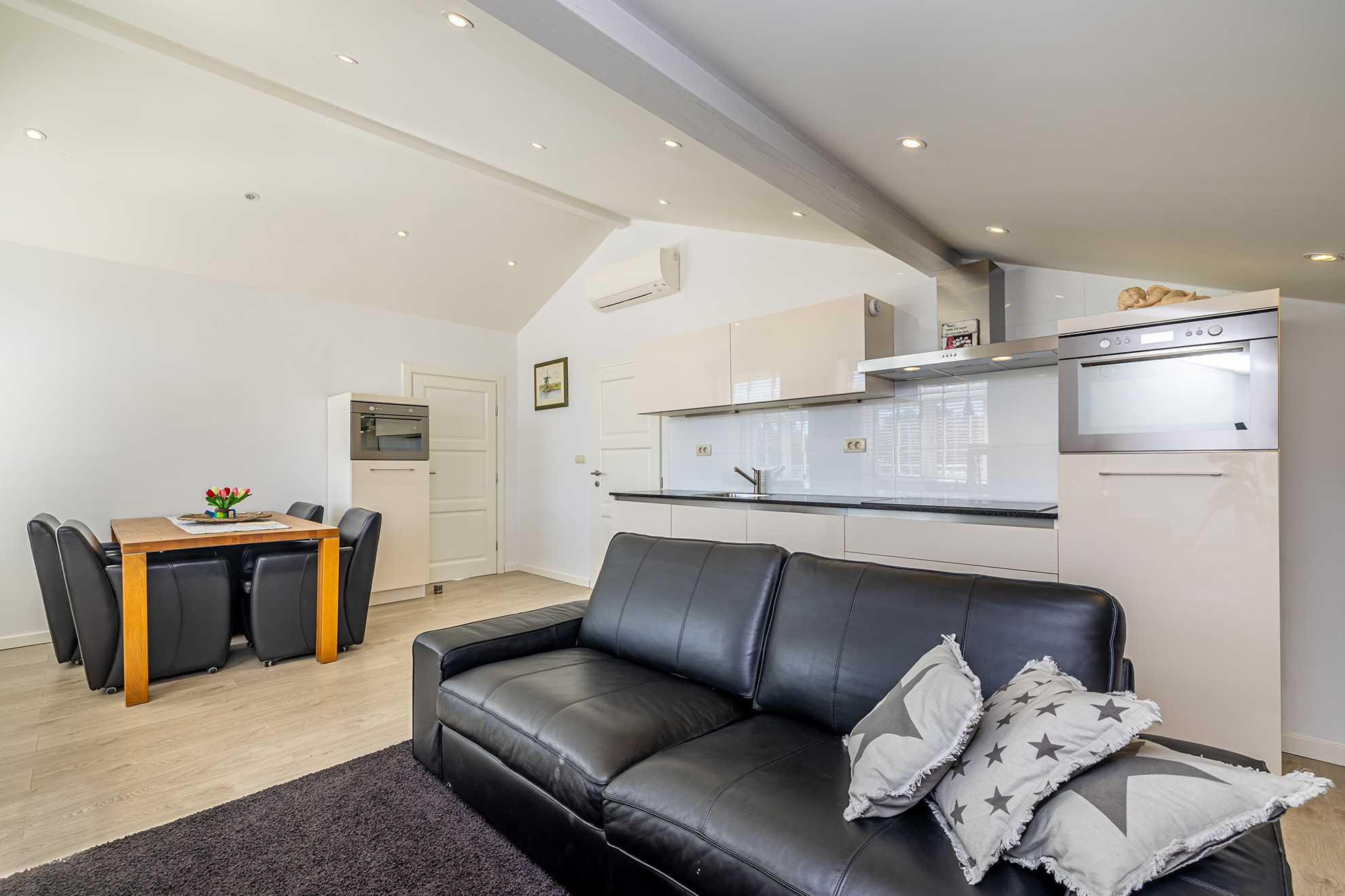 Apartman ADVIMA s privatnim grijanim bazenom