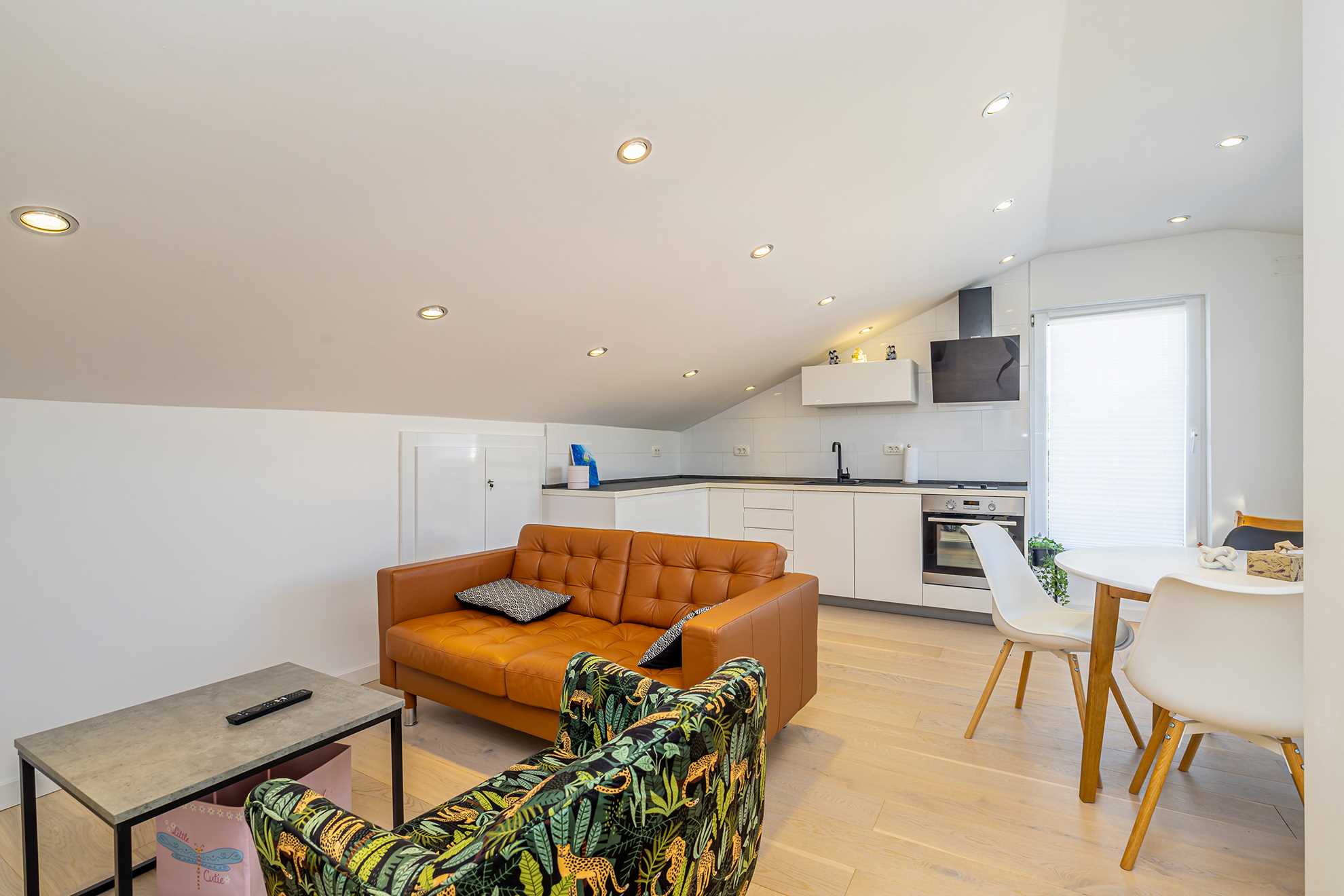 Apartman ADVIMA s privatnim grijanim bazenom