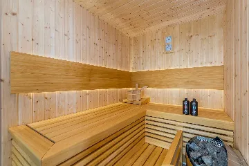 Villa in Linardići with Private Heated Pool and Sauna