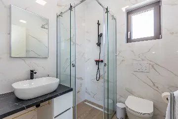 Villa in Linardići with Private Heated Pool and Sauna