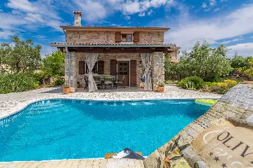 House with Private Pool for 4-5 in Sv. Ivan Dobrinjski