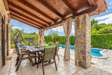 House with Private Pool for 4-5 in Sv. Ivan Dobrinjski