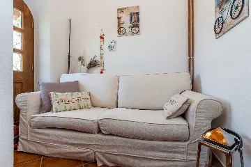 House with Private Pool for 4-5 in Sv. Ivan Dobrinjski