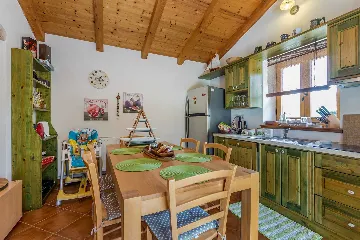 House with Private Pool for 4-5 in Sv. Ivan Dobrinjski