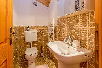 House with Private Pool for 4-5 in Sv. Ivan Dobrinjski