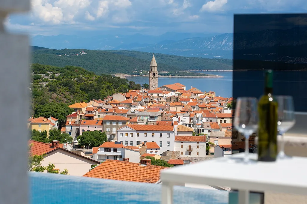 Villa with Private Pool and Sauna in Vrbnik