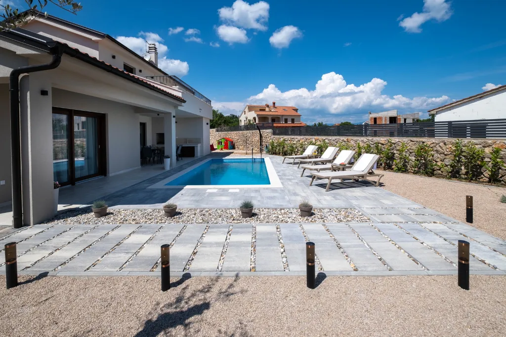 Kornić House with Private Heated Pool