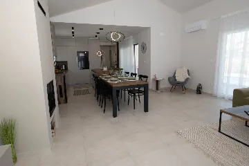 Kornić House with Private Heated Pool