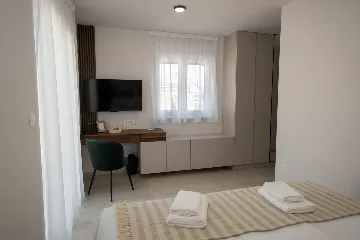 Kornić House with Private Heated Pool