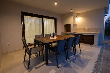 Kornić House with Private Heated Pool