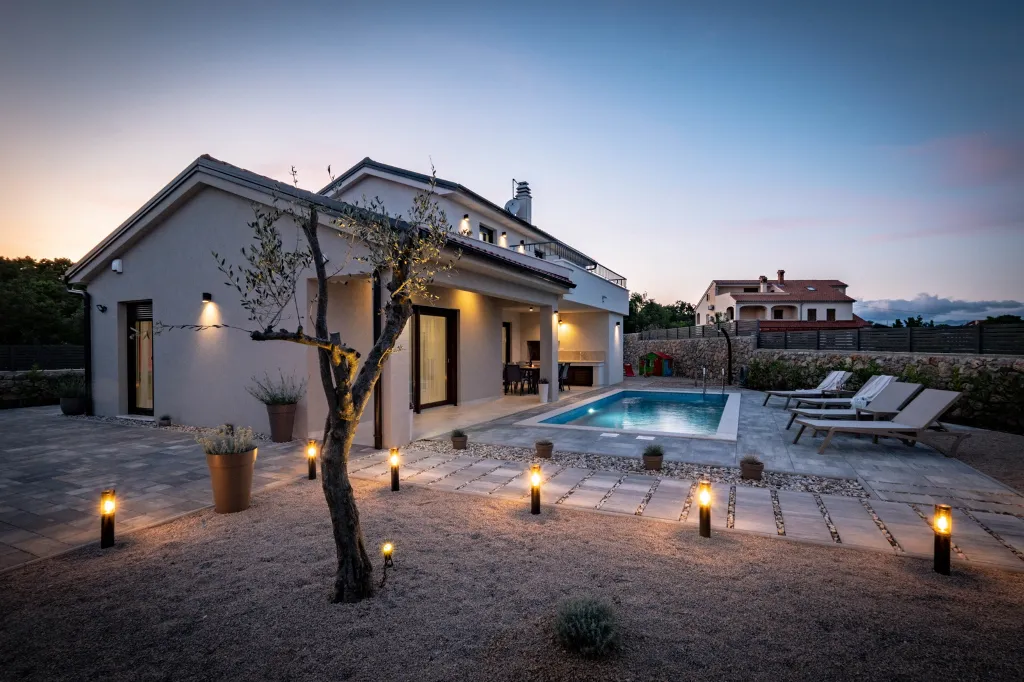 Kornić House with Private Heated Pool