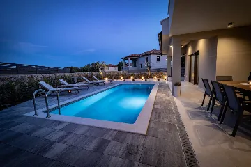 Kornić House with Private Heated Pool