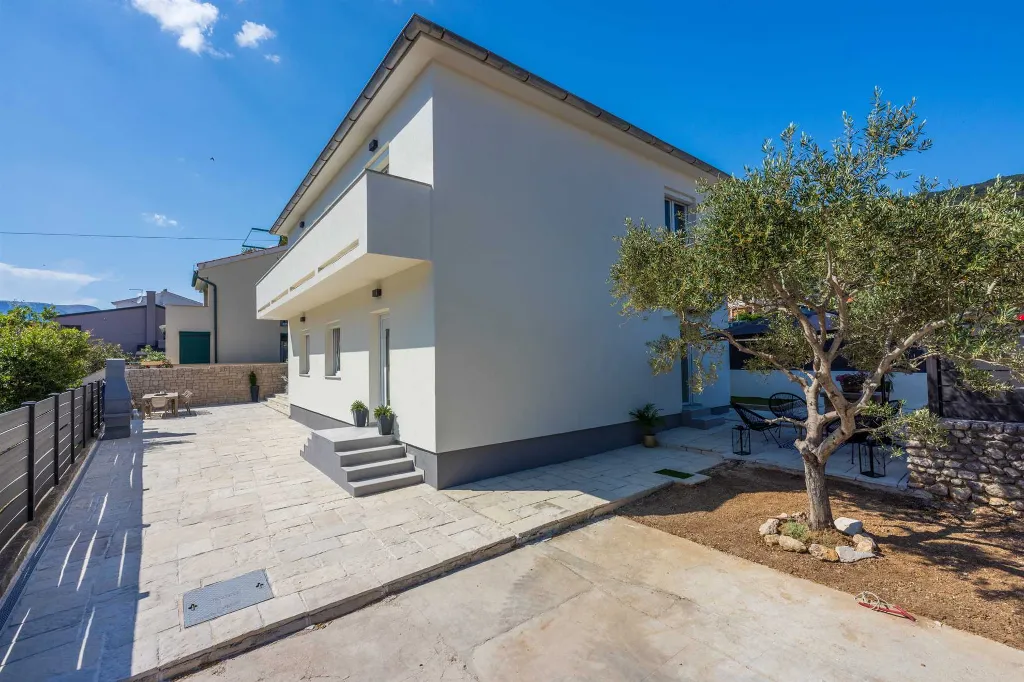 Villa in Baška with Private Swimming Pool