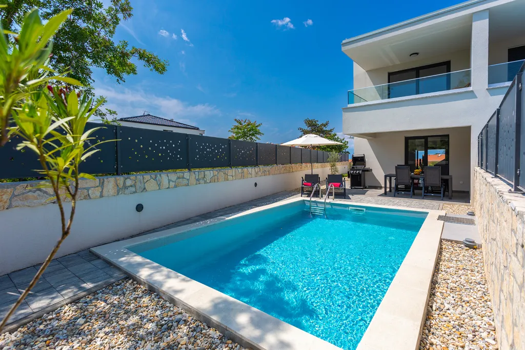 Villa with Private Pool in Malinska for 6