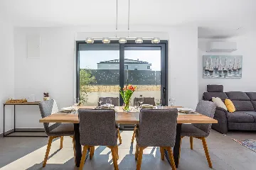 Villa with Private Pool in Malinska for 6