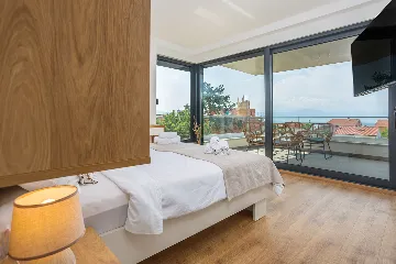 Villa with Private Pool in Malinska for 6