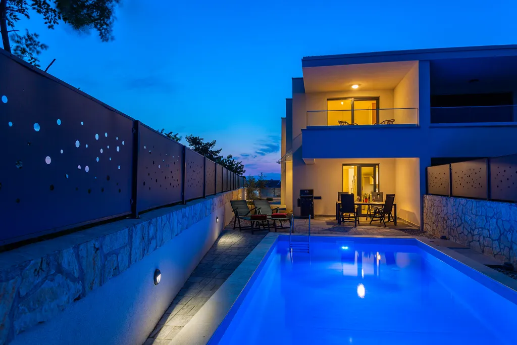 Villa with Private Pool in Malinska for 6