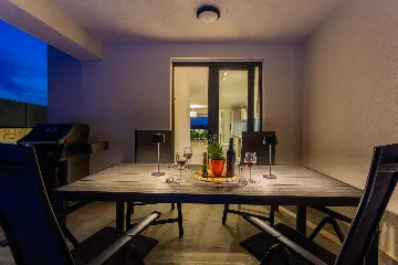 Villa with Private Pool in Malinska for 6