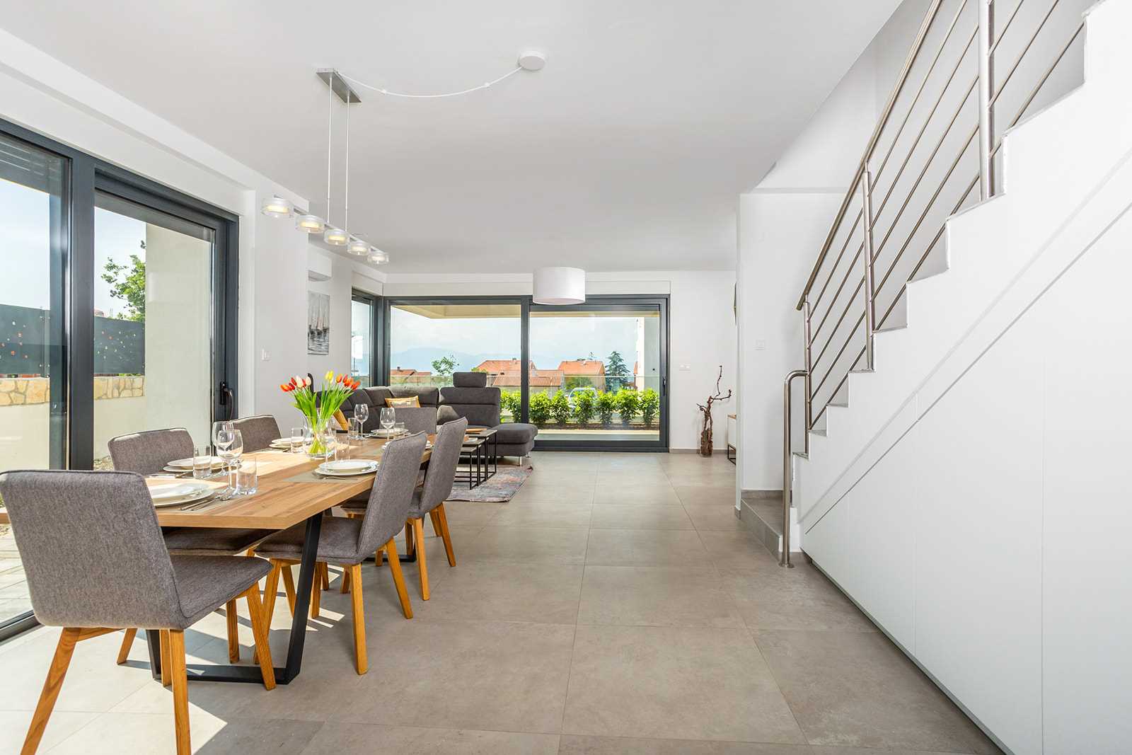 Villa LARUS s privatnim bazenom