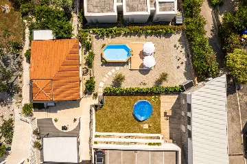 Air-Conditioned Holiday House in Pinezići for 6 Guests