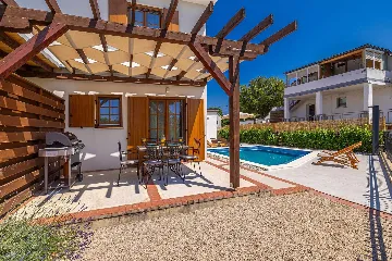 Holiday House in Malinska with Saltwater Pool