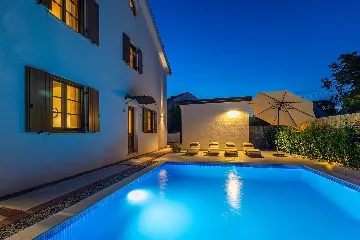 Holiday House in Malinska with Saltwater Pool