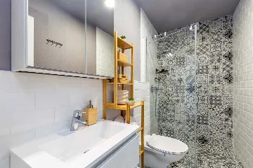 Holiday House in Malinska with Saltwater Pool