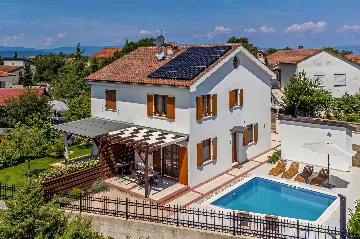 Holiday House in Malinska with Saltwater Pool