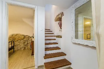 Skrbčići House with Private Pool & Jacuzzi