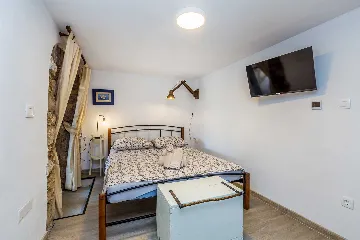 Skrbčići House with Private Pool & Jacuzzi