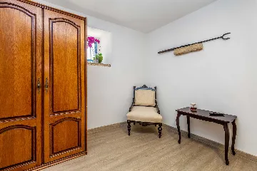 Skrbčići House with Private Pool & Jacuzzi