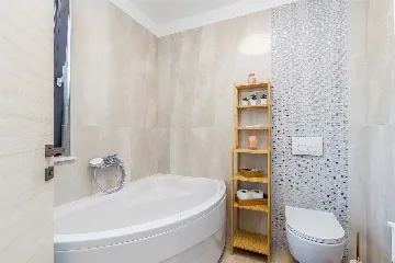 Villa in Kosić with Private Pool for 8 Guests