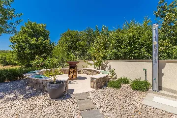 Villa in Kosić with Private Pool for 8 Guests