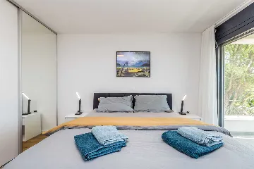 Villa in Linardici for up to 8 guests with pool