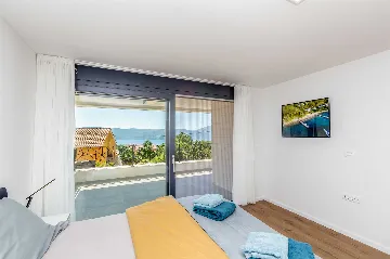 Villa in Linardici for up to 8 guests with pool