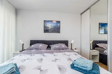 Villa in Linardici for up to 8 guests with pool