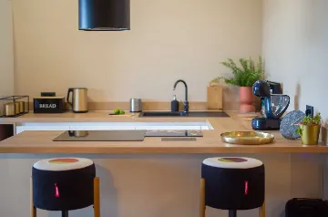 Villa for 8-10 Guests in Pinezići