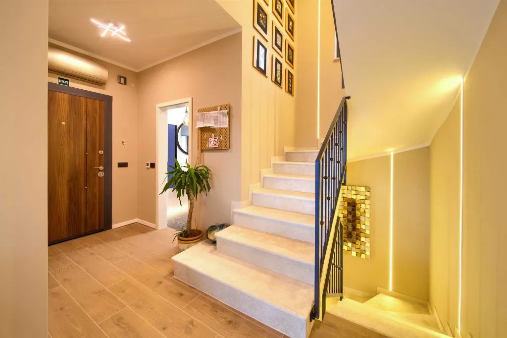 Villa for 8-10 Guests in Pinezići