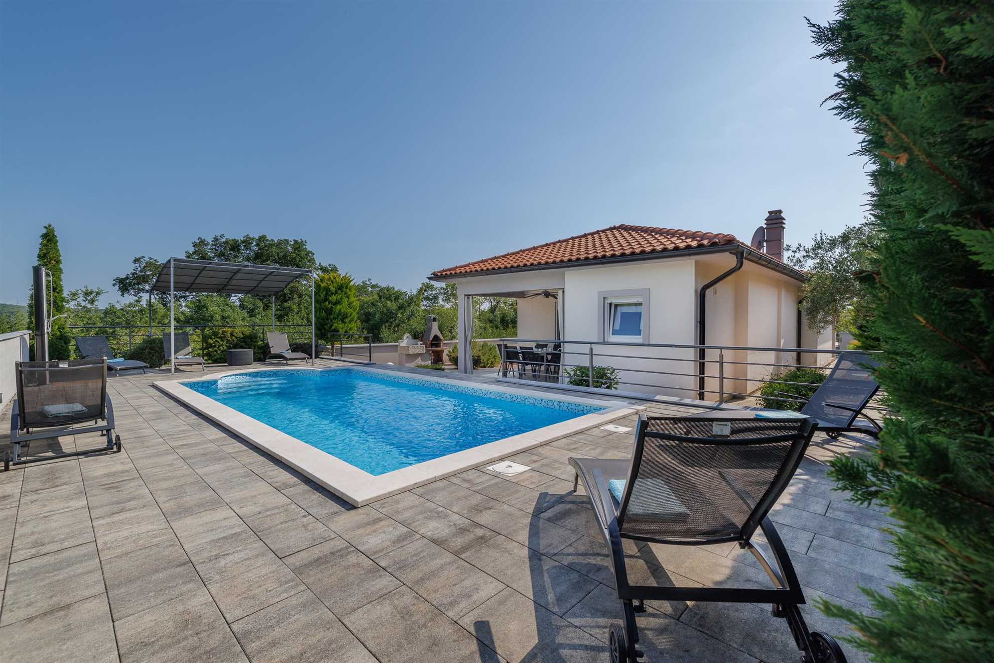 Ferienhaus KAPOVCI mit Pool