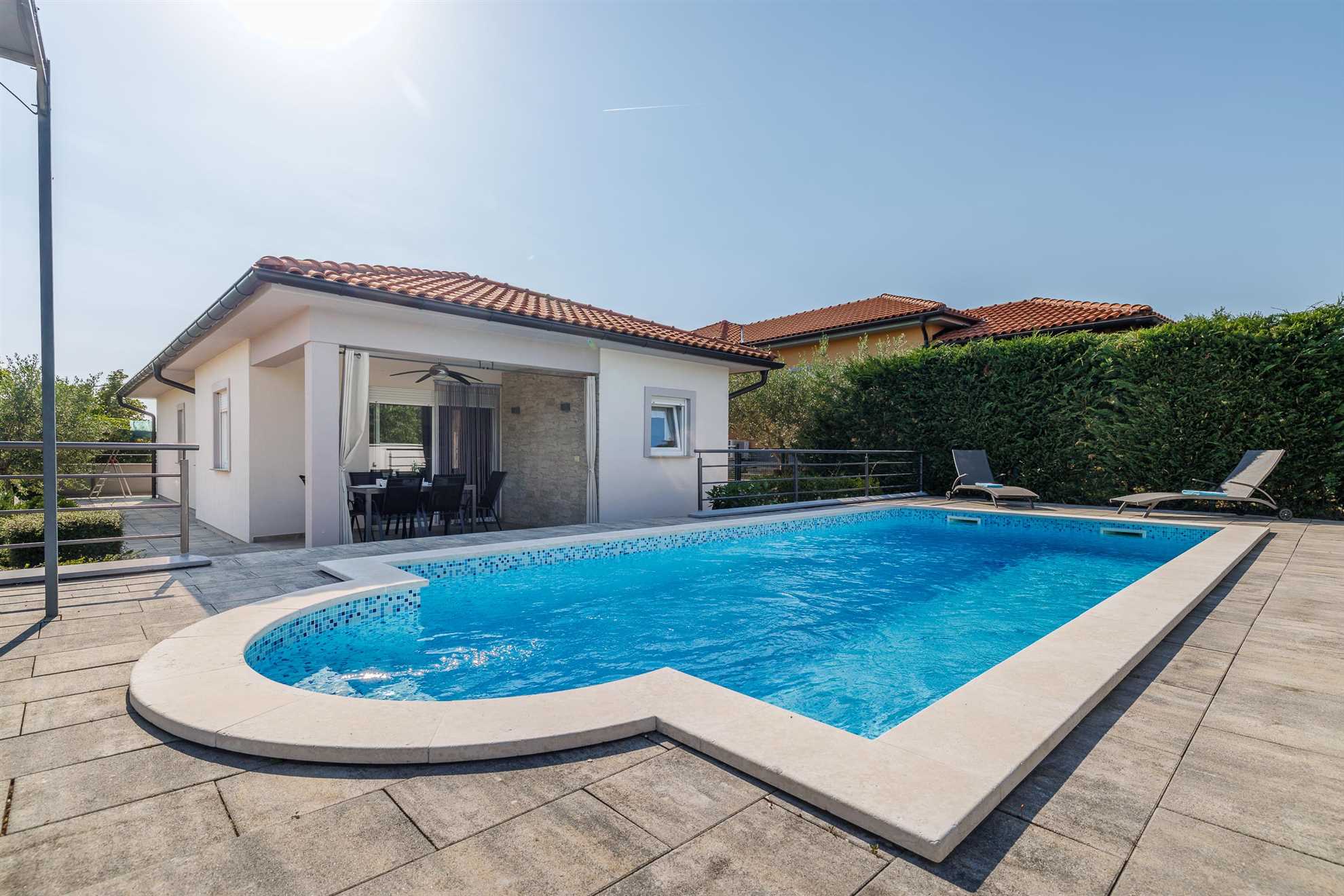Ferienhaus KAPOVCI mit Pool