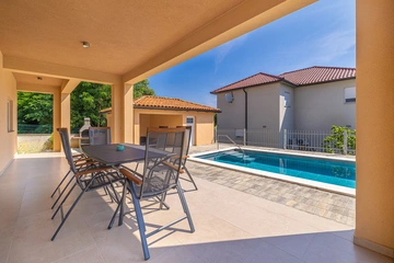 3-Bedroom Villa with Pool in Risika