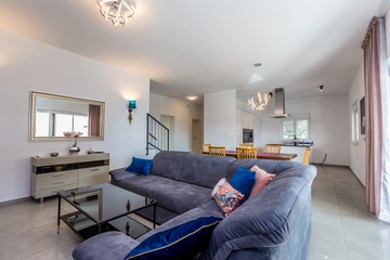 3-Bedroom Villa with Pool in Risika