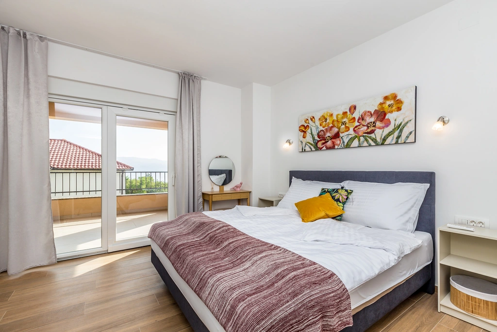 3-Bedroom Villa with Pool in Risika