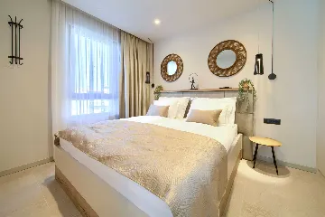 House with Heated Pool in Omišalj