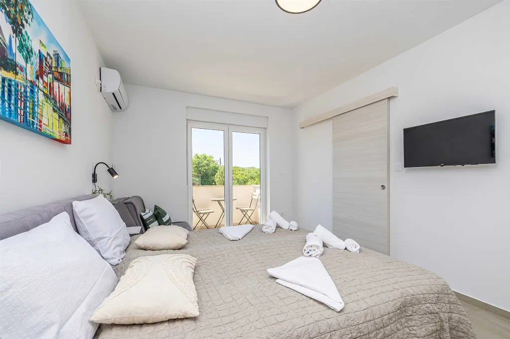 Dobrinj Sea View Villa for 8 Guests