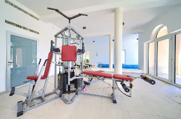 Sea View Apartment in Kornić with Jacuzzi