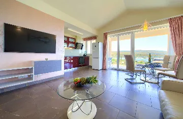 Sea View Apartment in Kornić with Jacuzzi