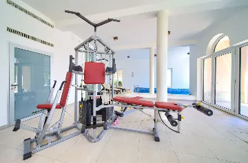 Sea View Apartment in Kornić with Jacuzzi