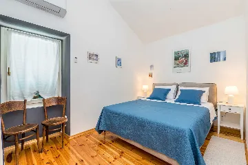 Two-Bedroom House with Pool in Malinska